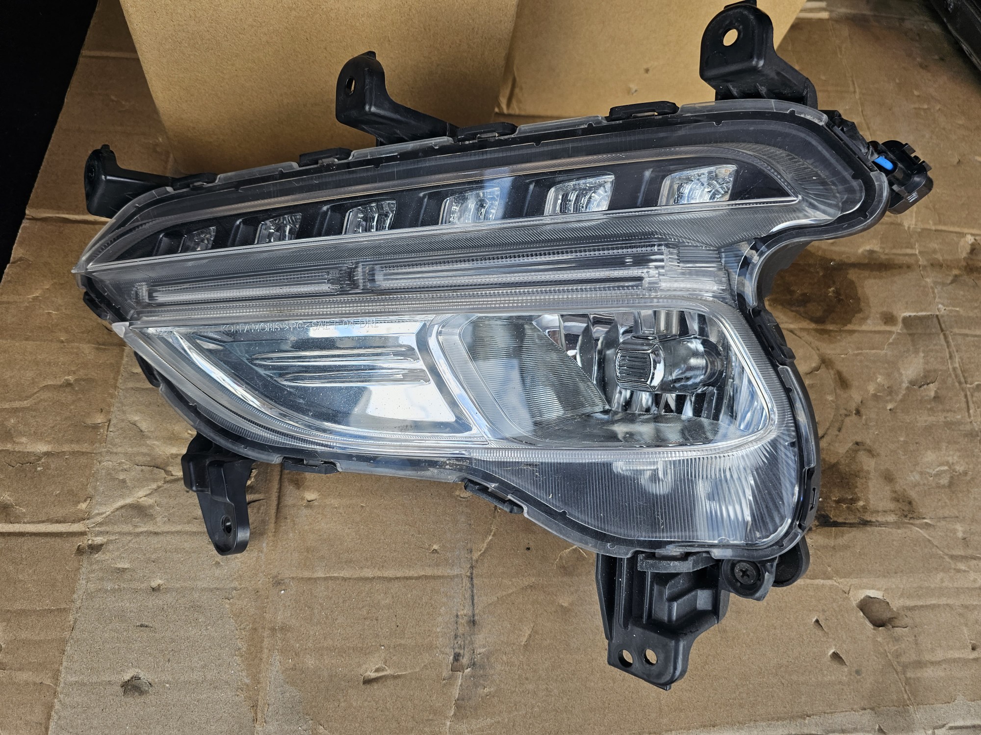 jeepetas y camionetas - Halógeno Hyundai Santa Fe Sport 17 - 18