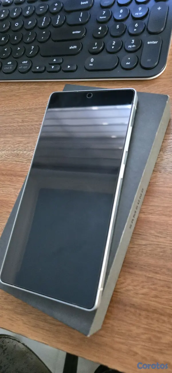 celulares y tabletas - Samsung S25 ultra  4