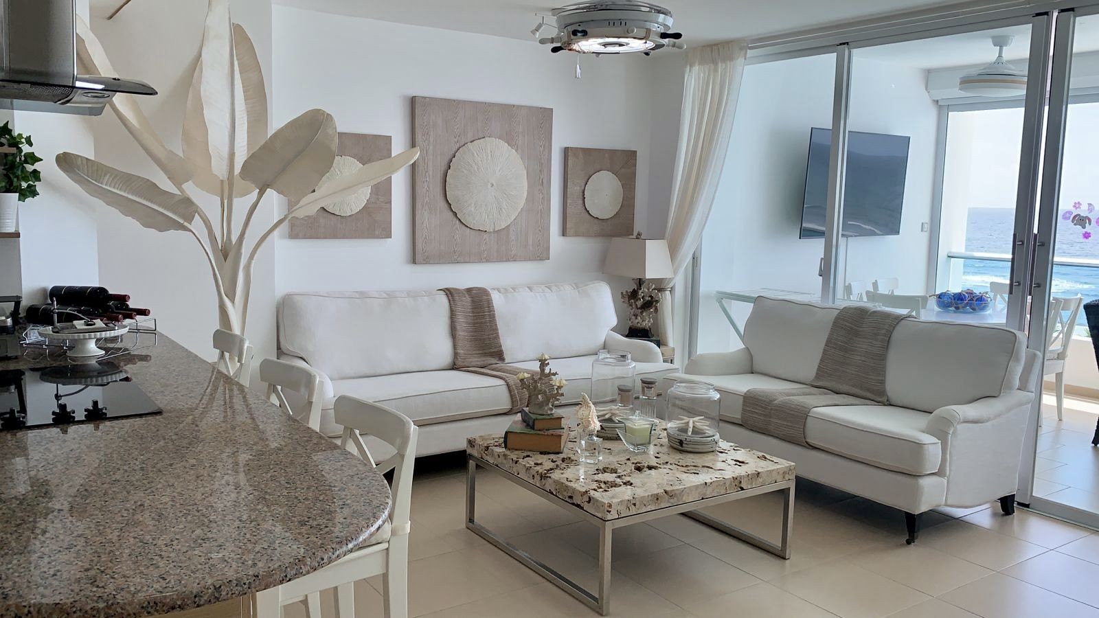 apartamentos - Apartamento amueblado en juan dolio frente al mar en venta, marbella  2