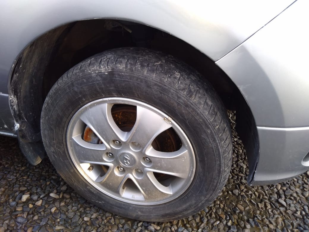jeepetas y camionetas - HYUNDAI GRAND STAREX 2017 GRIS 7