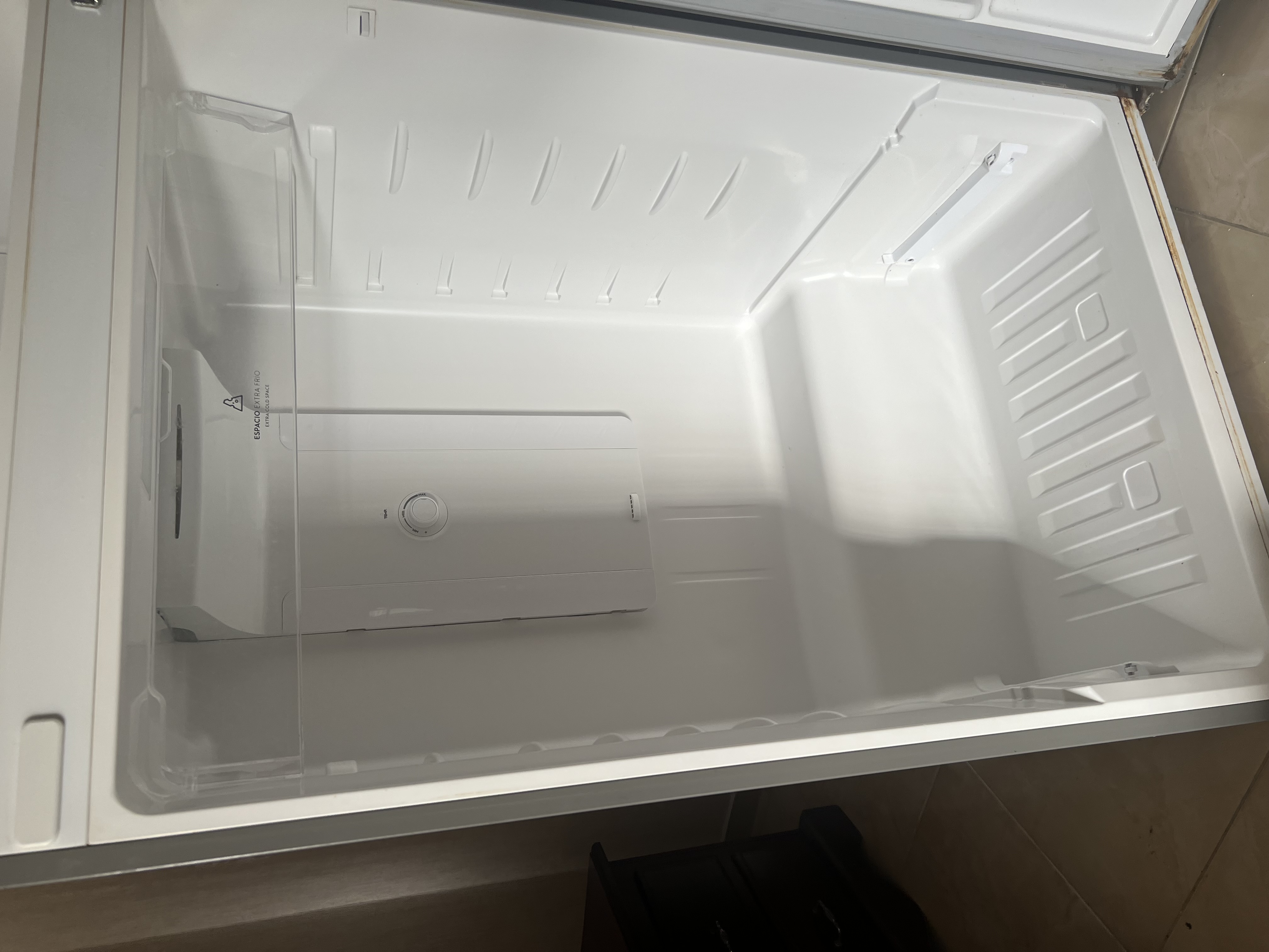 electrodomesticos - Nevera FRIGIDAIRE 17 pies cúbicos 1