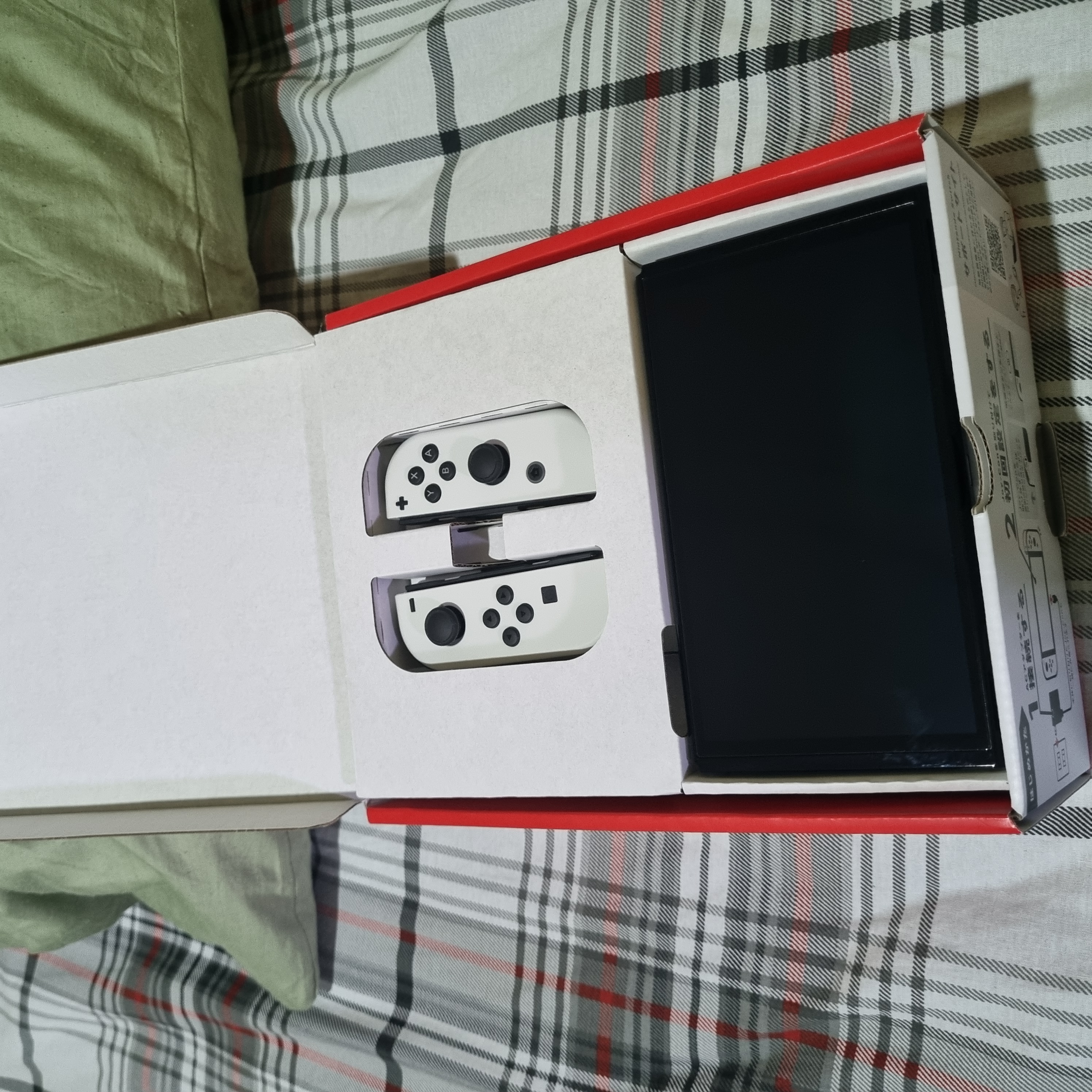 consolas y videojuegos - Nintendo Switch + 3 juegos 1