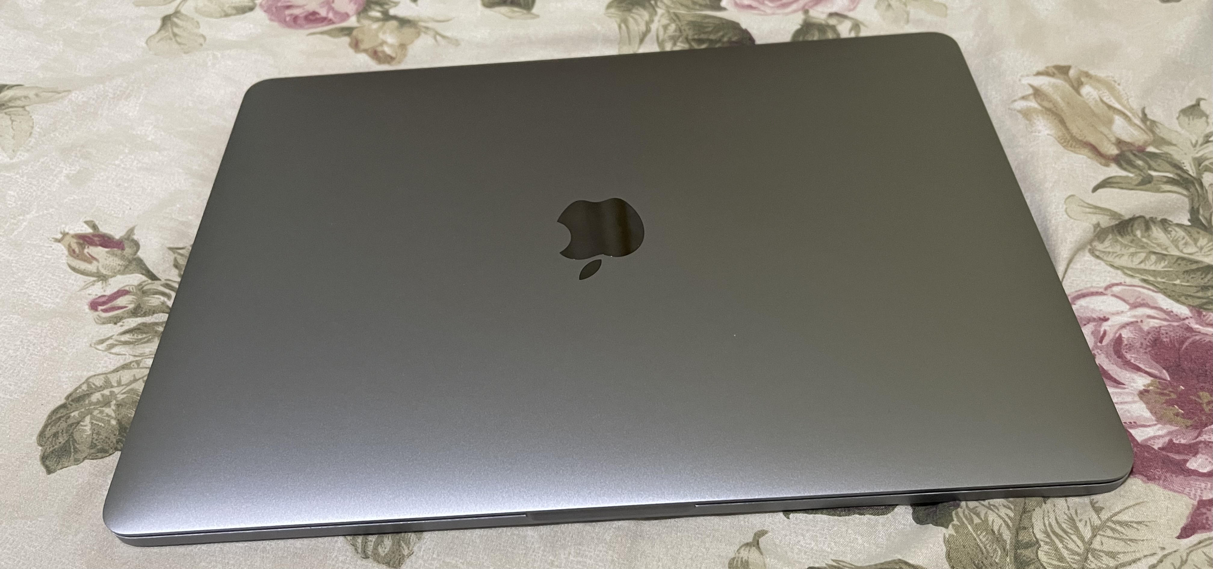 computadoras y laptops - MacBook Pro 2019  