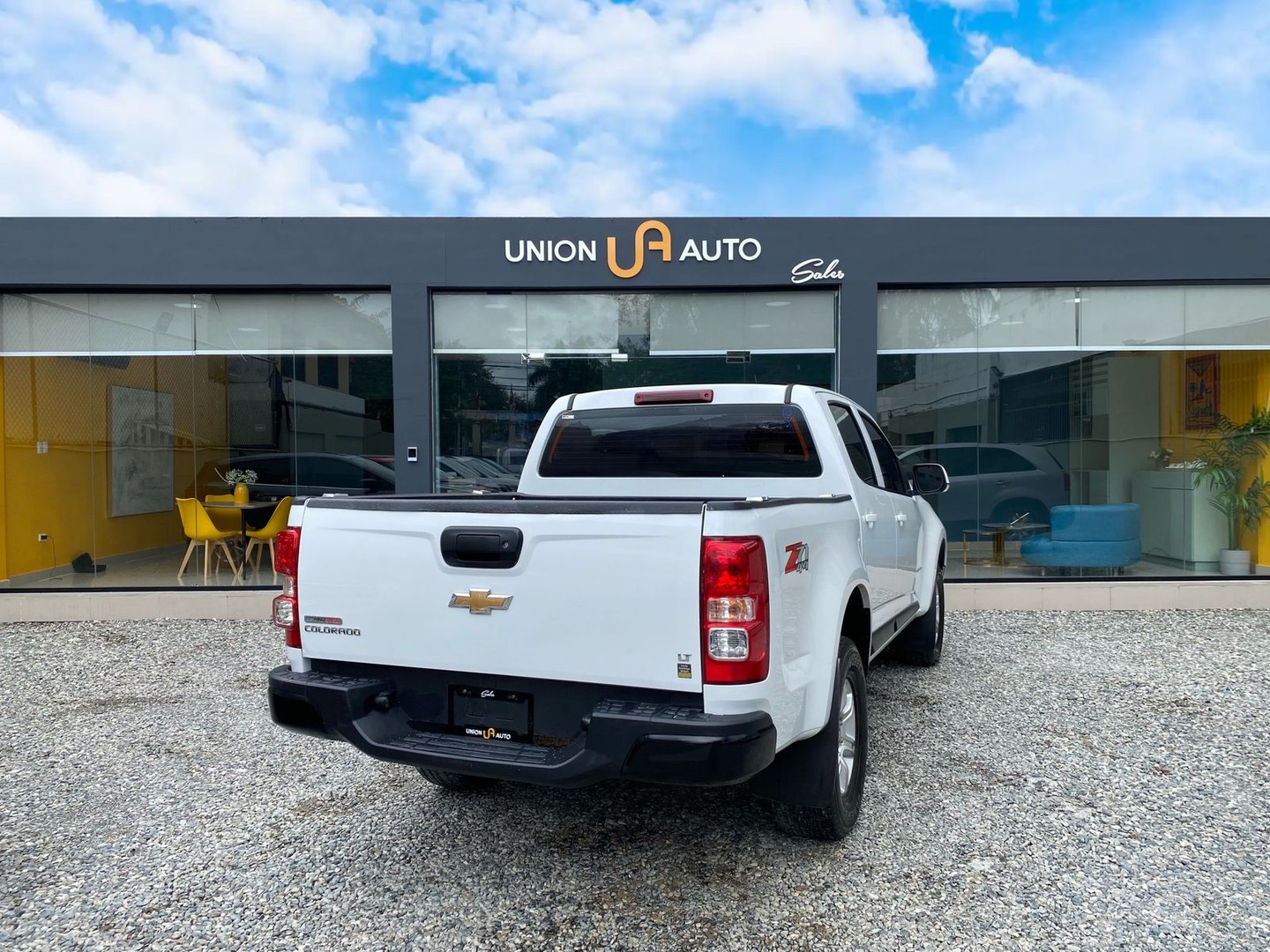 jeepetas y camionetas - Chevrolet Colorado LT 2018
Importada por Santo Domingo Motors 1