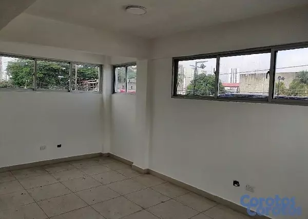 oficinas y locales comerciales - se alquila local  7