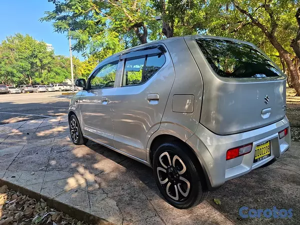 carros - Suzuki Alto año 2020 8