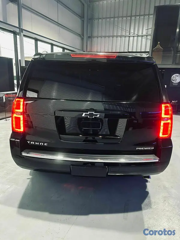 jeepetas y camionetas - chevolet tahoe premier 2019 3