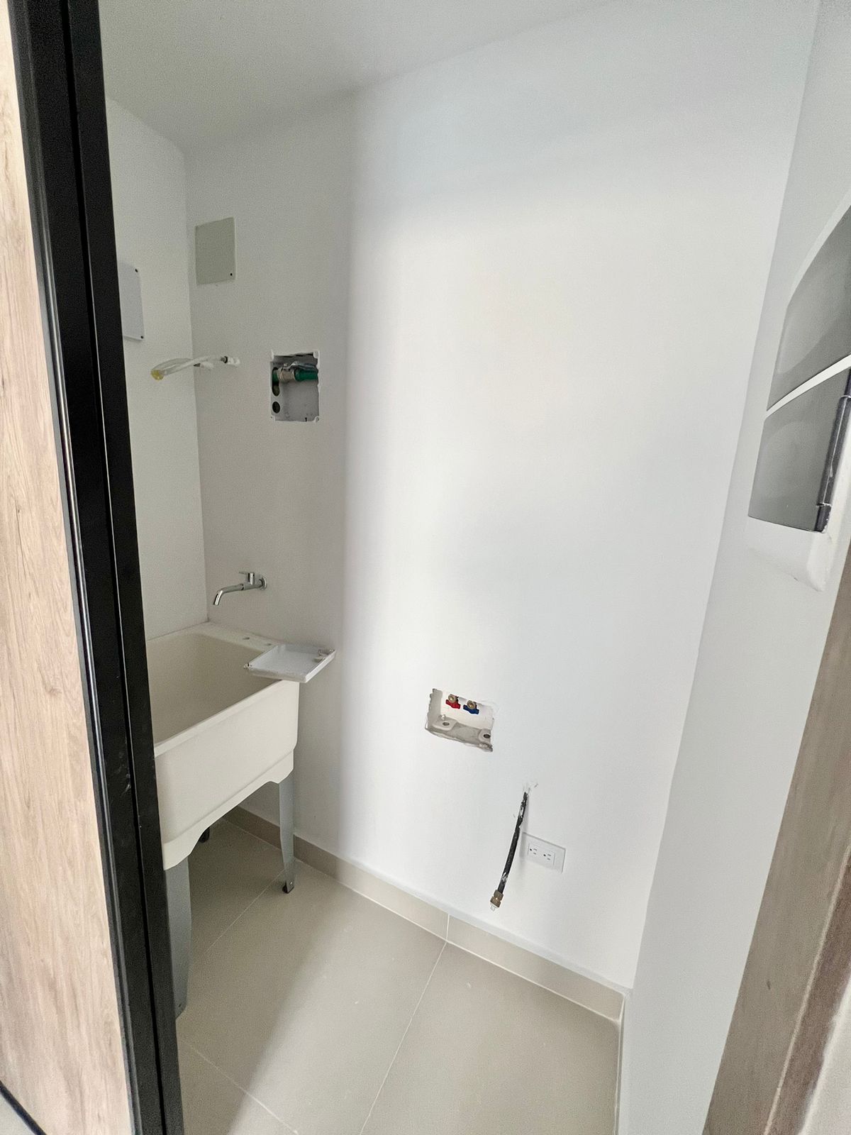 apartamentos - 🔵Apartamento 2do piso con terraza en arroyo hondo v 7