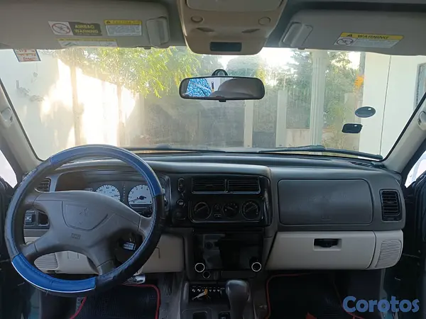 jeepetas y camionetas - Mitsubishi Montero sport ls 2003 8