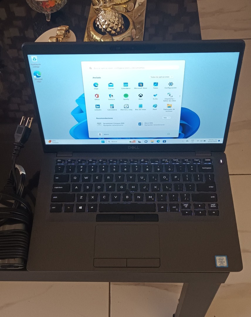 computadoras y laptops - Laptop Dell e5400 i5 16GB DDR4 Ram 512GB M2 SSD Win 11 PRO
