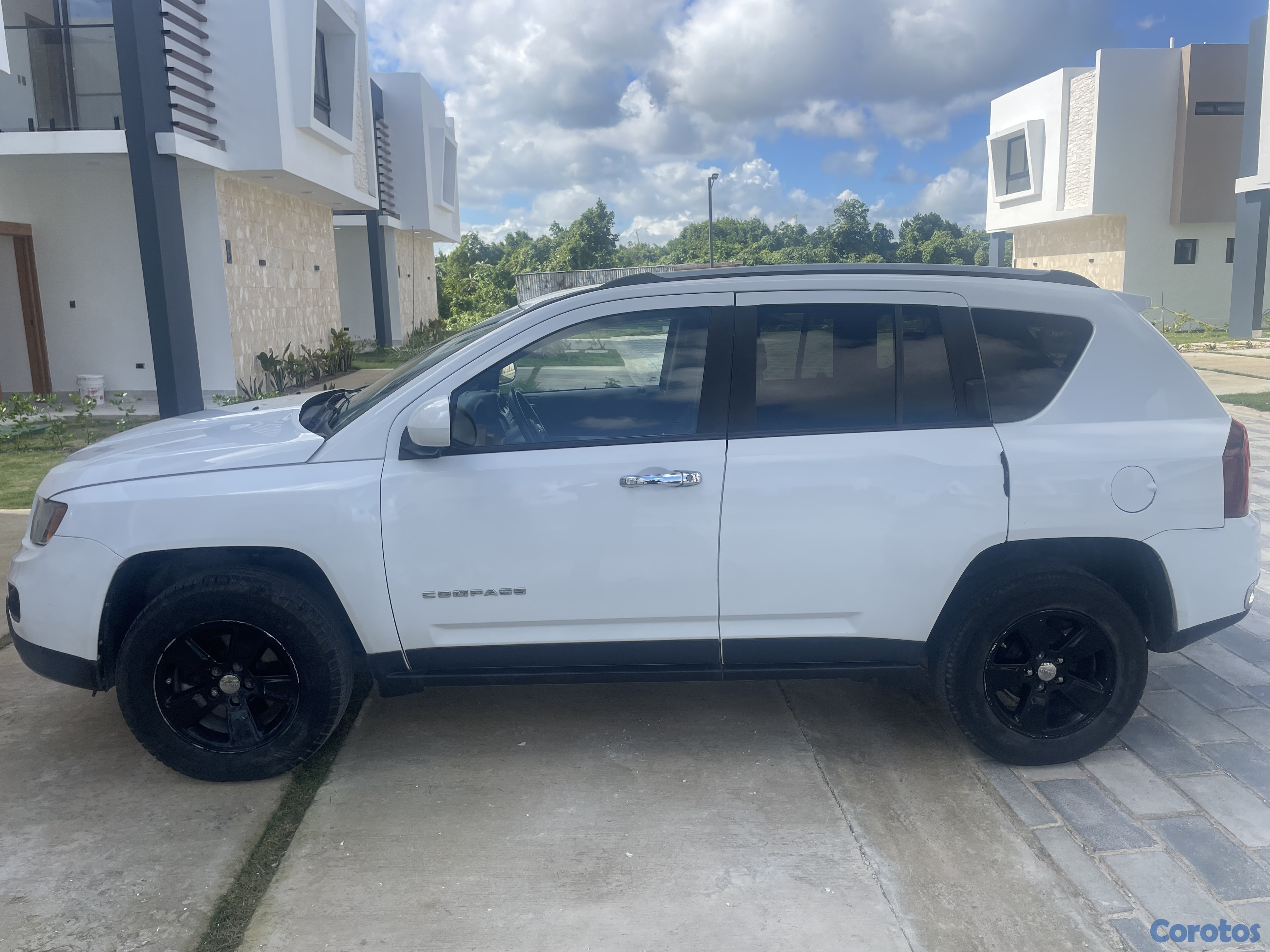 jeepetas y camionetas - Jeep compass 2016 como nuevo de oportunidad 5