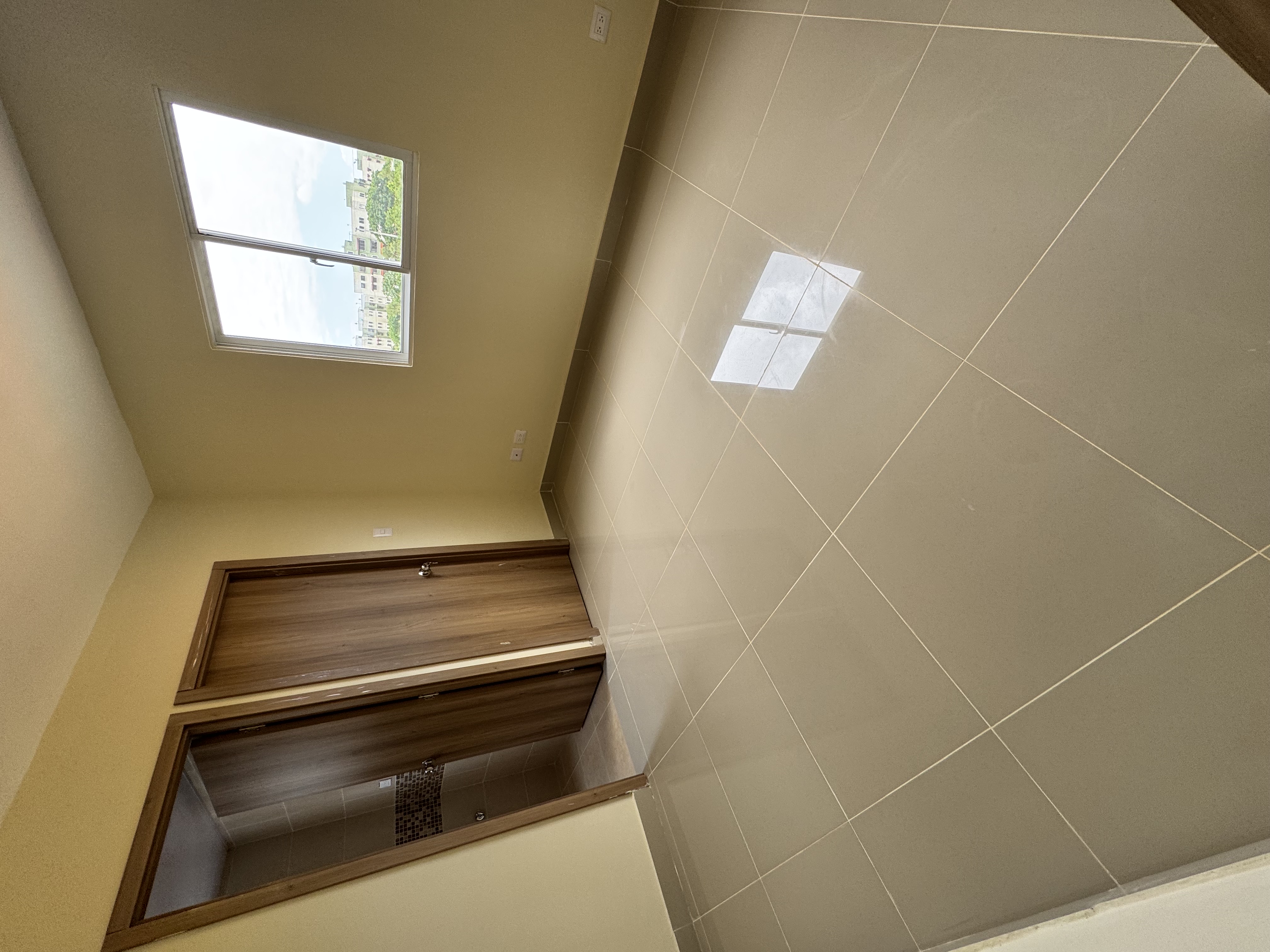 apartamentos - venta de 4ta con terraza en la avenida ecológica Santo Domingo con bono vivienda 4