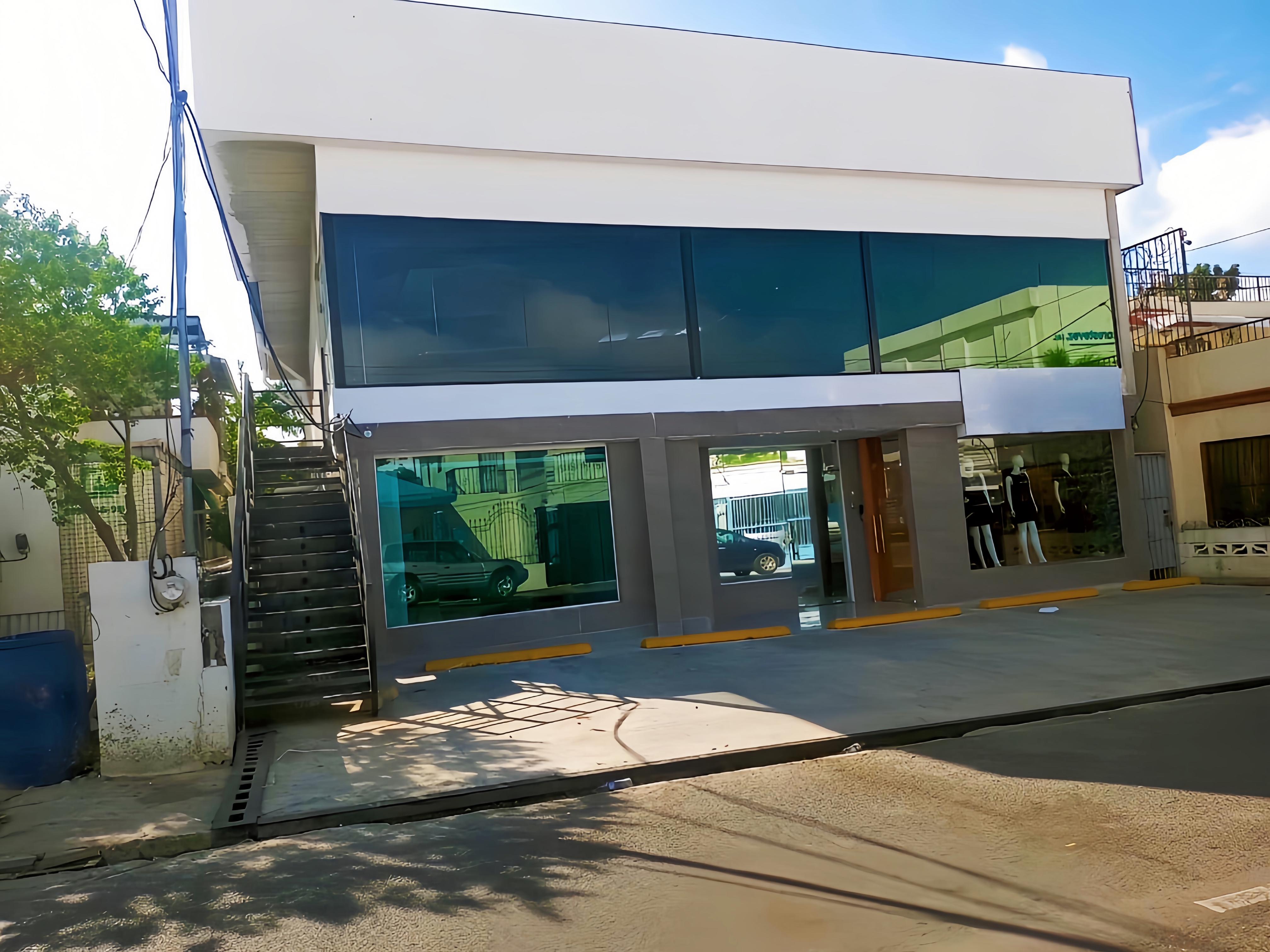 oficinas y locales comerciales - Local en Alquiler, Los Jardines Metropolitanos 0