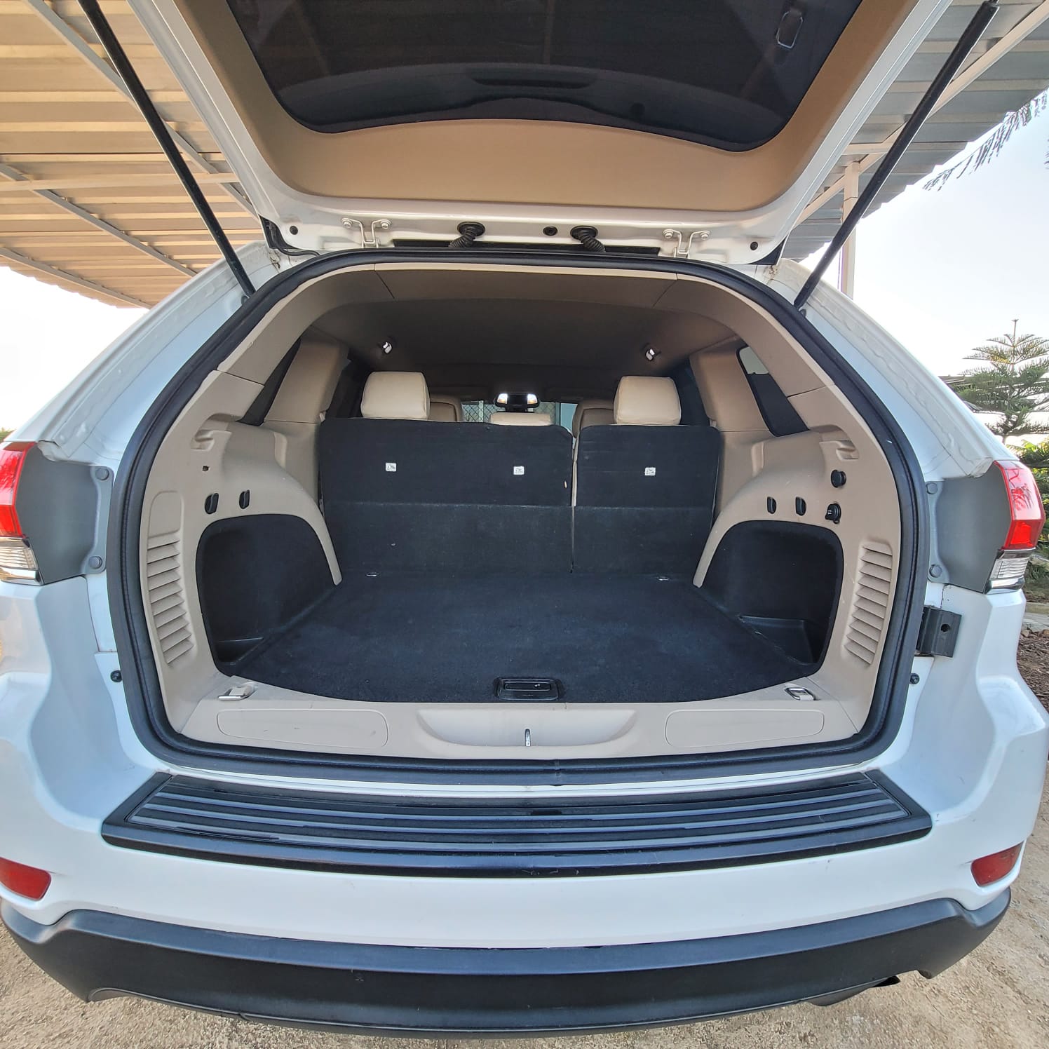 jeepetas y camionetas - jeep grand cherokee laredo 2014 2