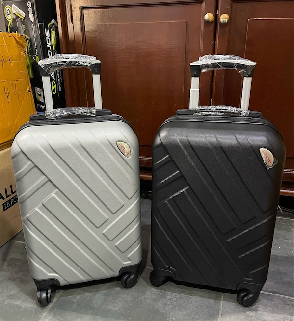 carteras y maletas - Maletas pequeñas de 20”, 21” y 22” Pulgadas. Nuevas  0
