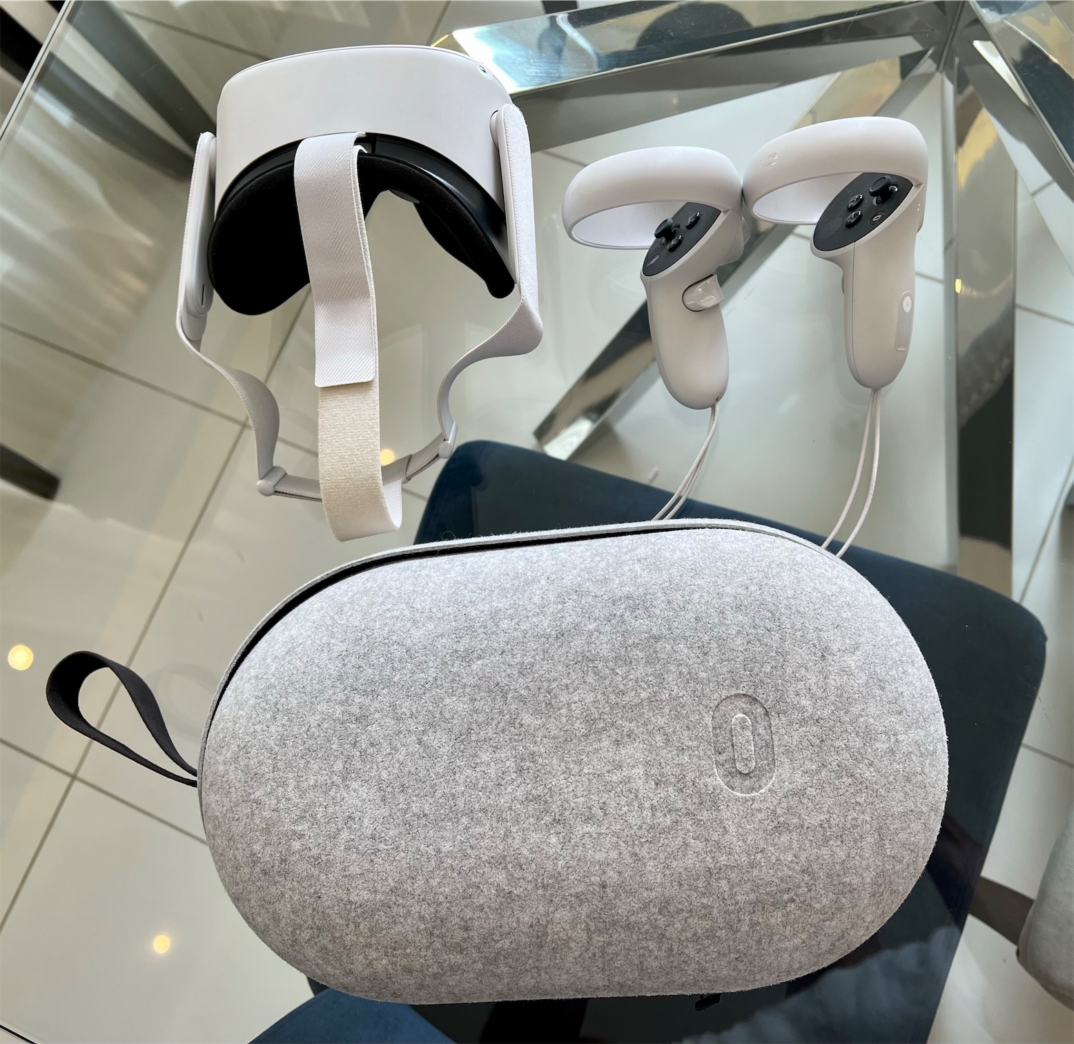 otros electronicos - Meta Oculus Quest 2 Virtual Reality Headset como nuevo!