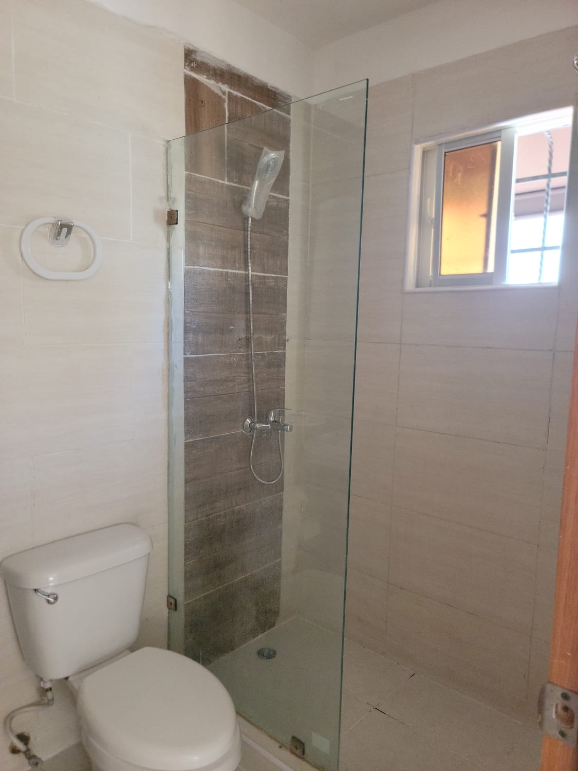 apartamentos - apartamento en alquiler en la Av hípica con cuarto de servicio + 3HB + 2 parq 7