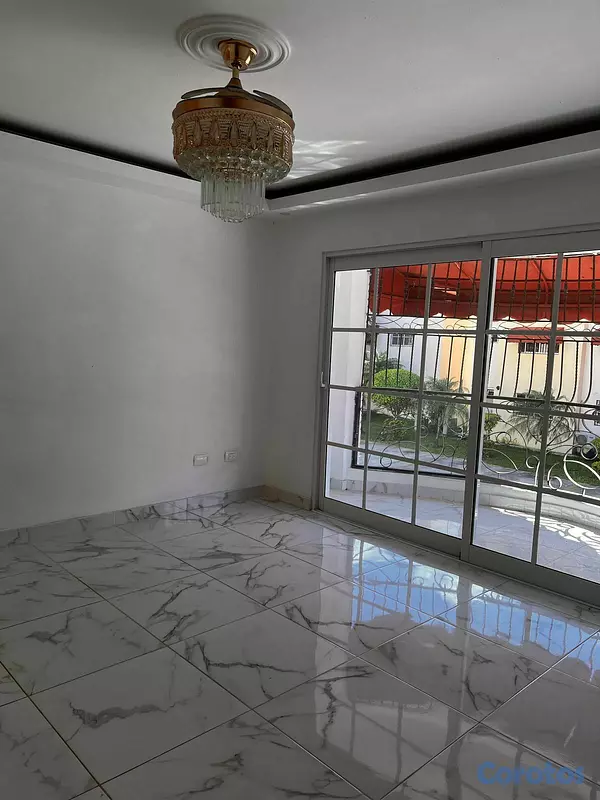 apartamentos - APARTAMENTO EN VENTA, LOS RIELES. 2