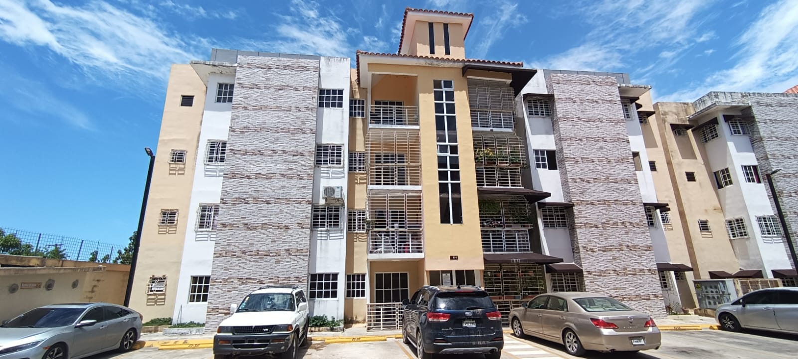 apartamentos - Venta de apartamento residencial las palmeras Santo Domingo este 0