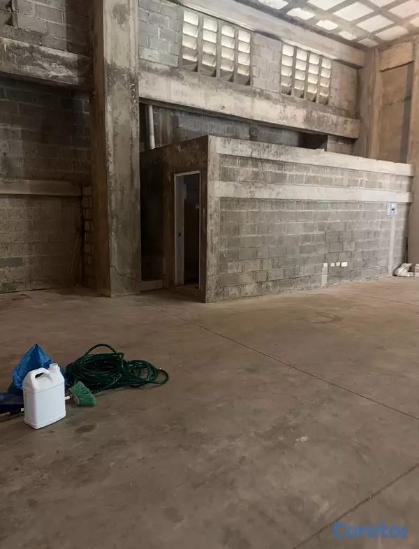 oficinas y locales comerciales - NAVE COMERCIAL ADAPTADA PARA CUALQUIER NEGOCIO 6