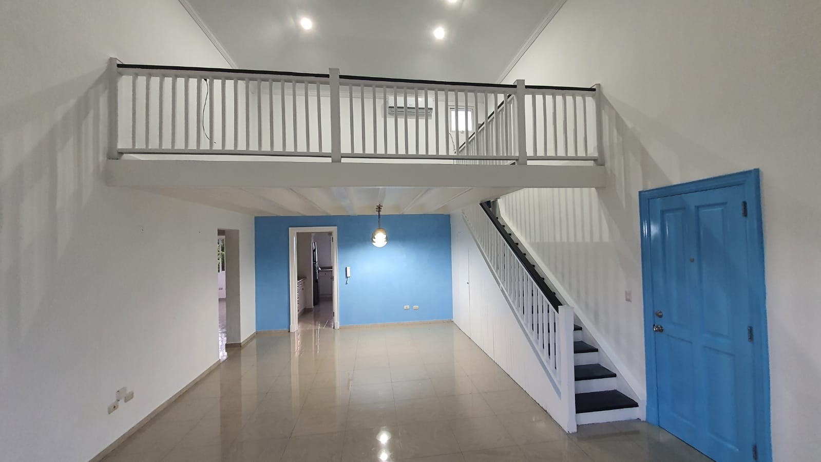 Amplio apartamento con linea blanca en Punta Cana Village