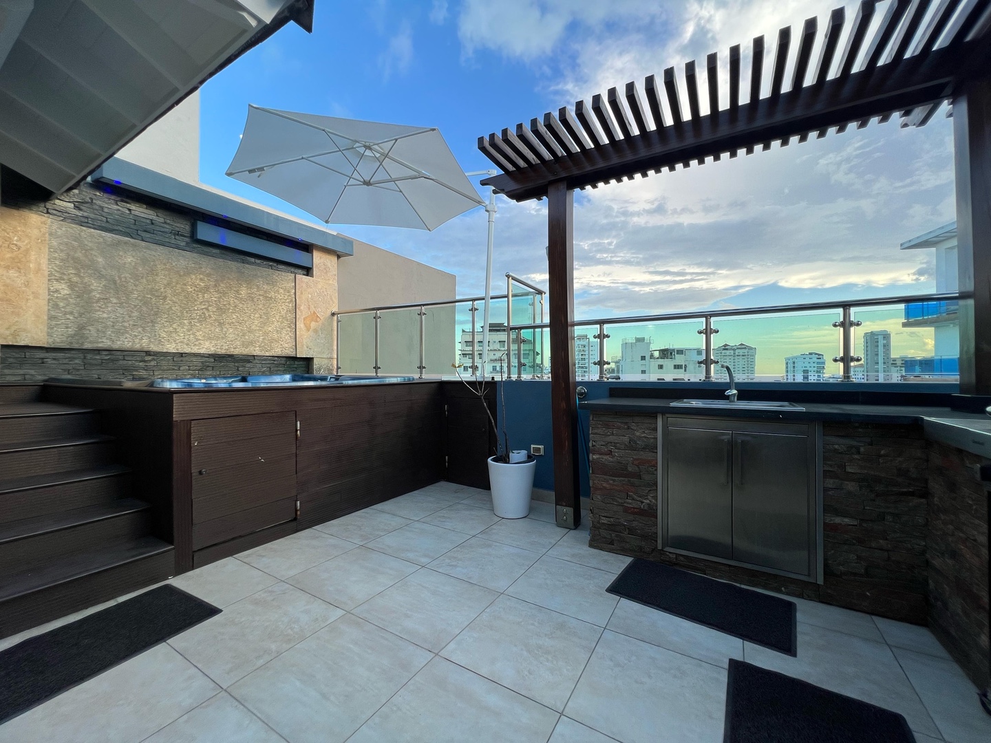penthouses - Naco, Amueblado, Terraza con Jacuzzi, 3 habitaciones, Estudio