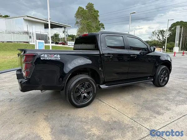jeepetas y camionetas - 𝐈𝐒𝐔𝐙𝐔 𝐃-𝐌𝐀𝐗 𝟐𝟎𝟐𝟔 𝟒𝐗𝟒 𝐃𝐈𝐄𝐒𝐄𝐋 🐆 4