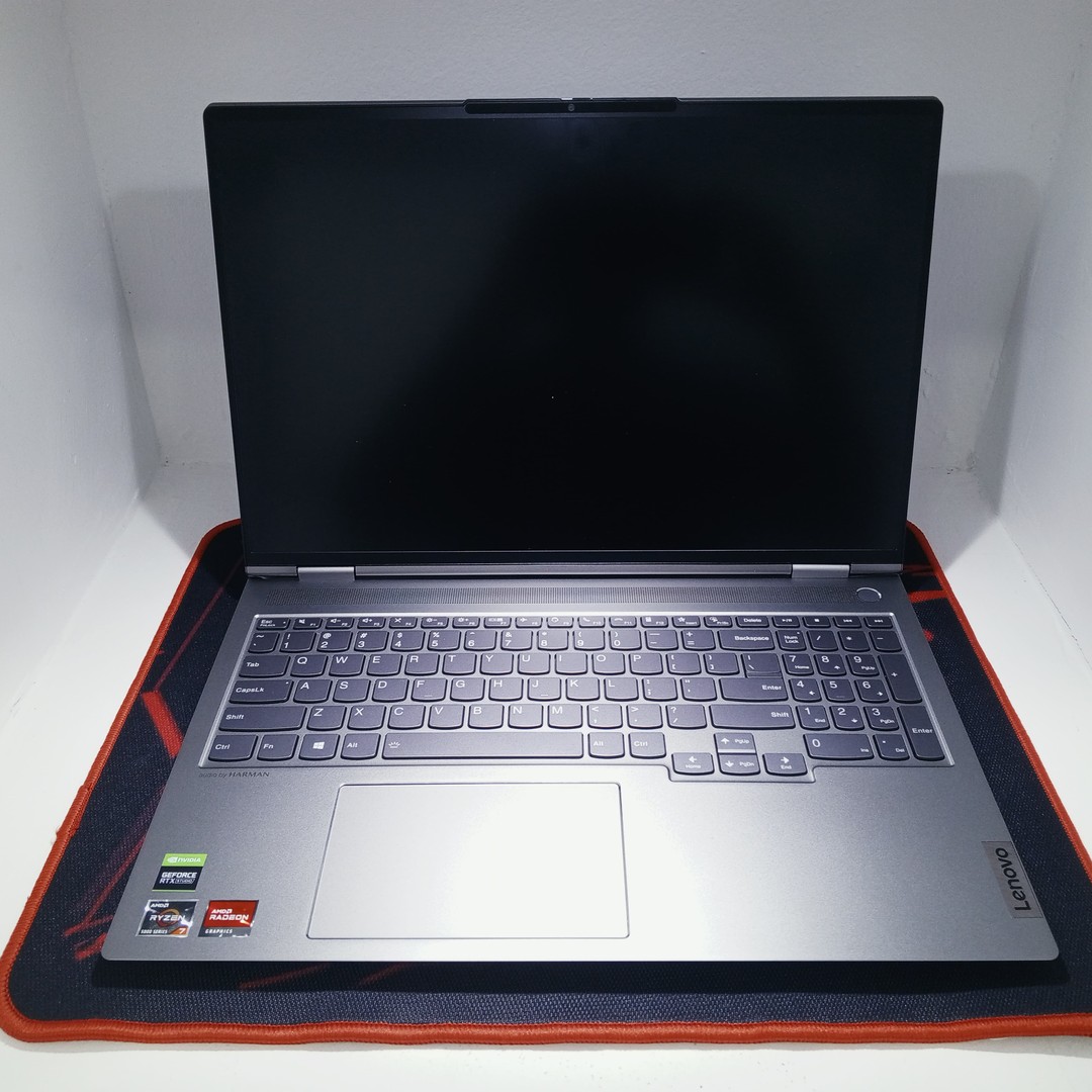 computadoras y laptops - Laptop Lenovo ThinkBook 16p G2 ACH 20YM001DUS / R7-5800H / 16GB DDR4 / 512GB SSD 2