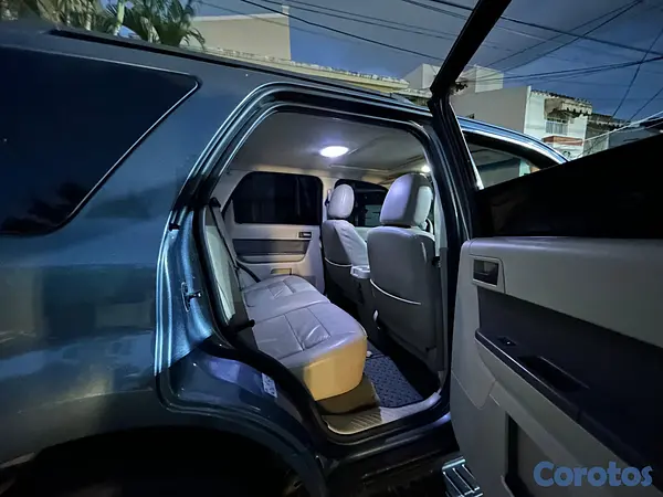 jeepetas y camionetas - FORD ESCAPE 2012 9