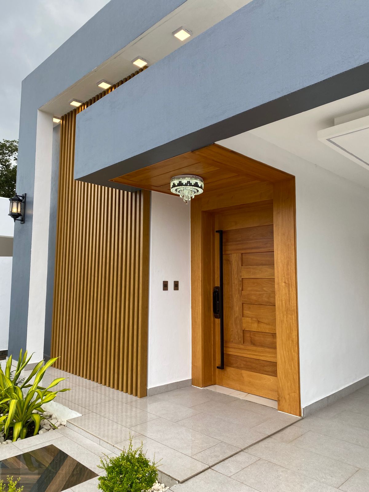 casas - Moderna Casa de Venta en Proyecto Cerrado, Gurabo 1