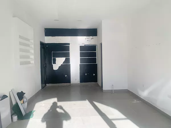 oficinas y locales comerciales - Local primer nivel Castellana 3