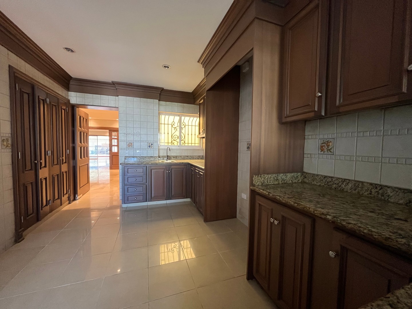 apartamentos - Apartamento En Alquiler En Piantini De Tres Habitaciones + Estudio 4