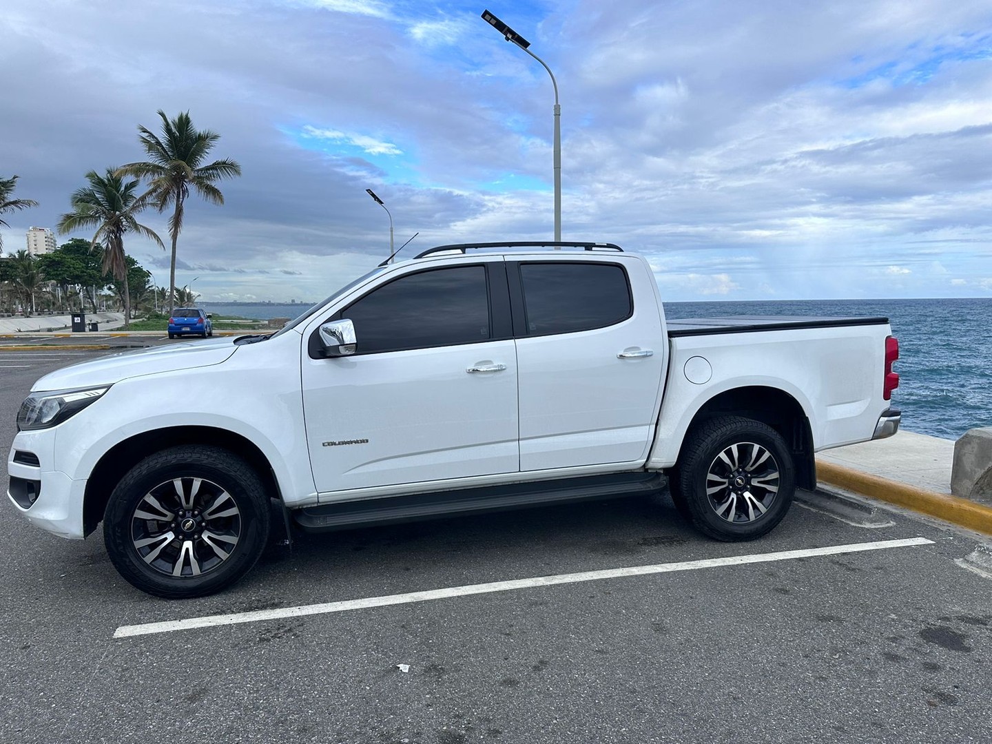 jeepetas y camionetas - Chevrolet colorado 2020 full diésel  3