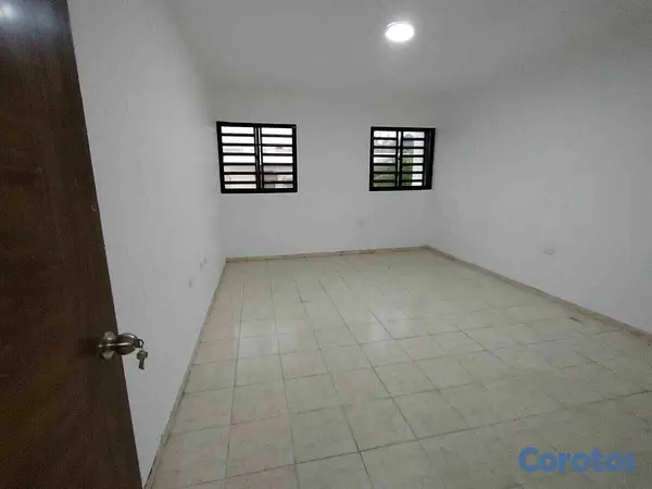 casas - Casa de 3 niveles en los 3 ojos remodelada 3