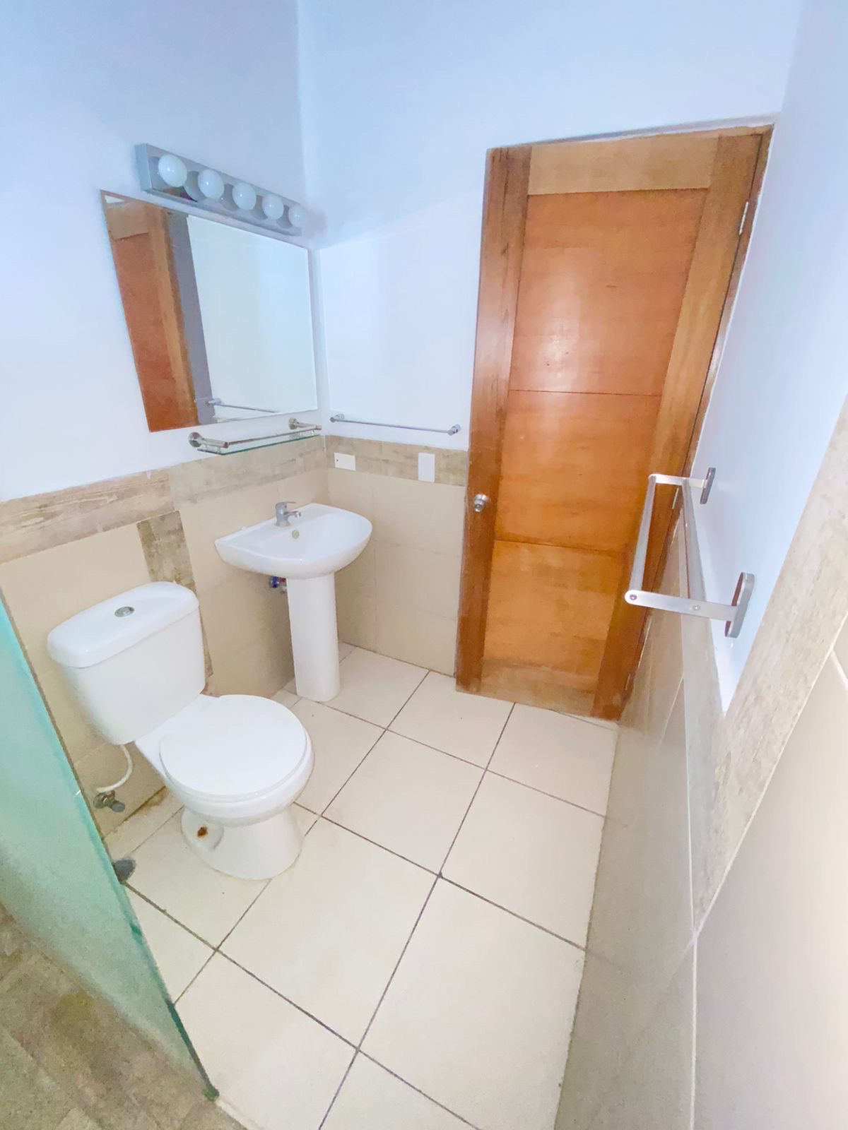 apartamentos - Alquiler de apartatamento detras de la embajada americana  9