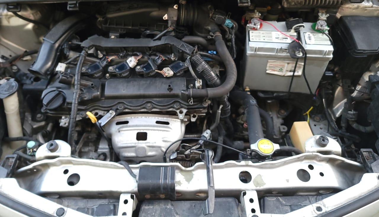 carros - Toyota Vitz 2011 3