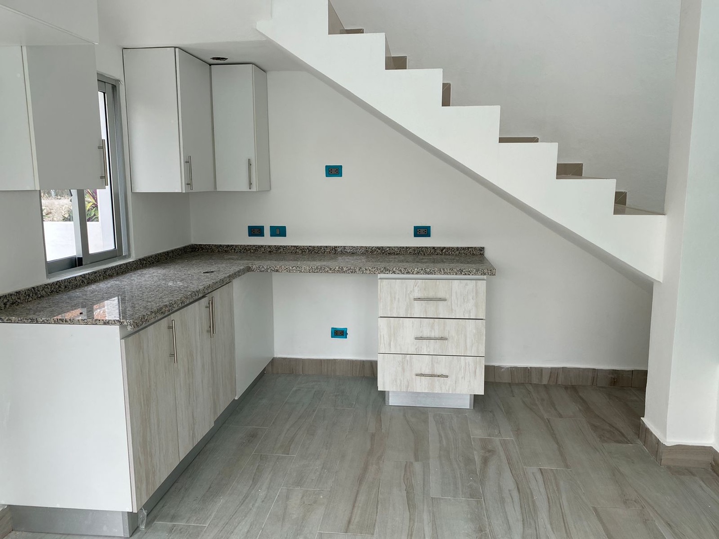 casas vacacionales y villas - Venta de Villa tipo townhouse en Bavaro punta cana con acceso a playa Bavaro  6