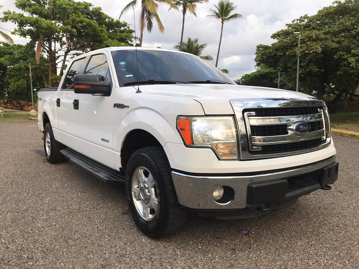 jeepetas y camionetas - Se Vende Ford F150 2014 Doble Cabina Ecoboost inf whatsapp  5