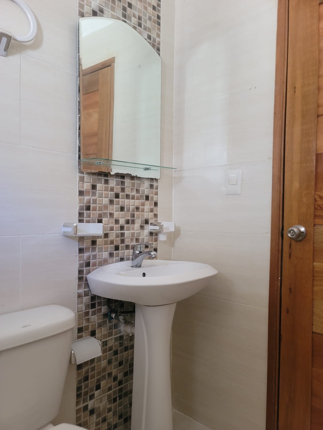 apartamentos - apartamento en alquiler en la Av hípica con cuarto de servicio + 3HB + 2 parq 8