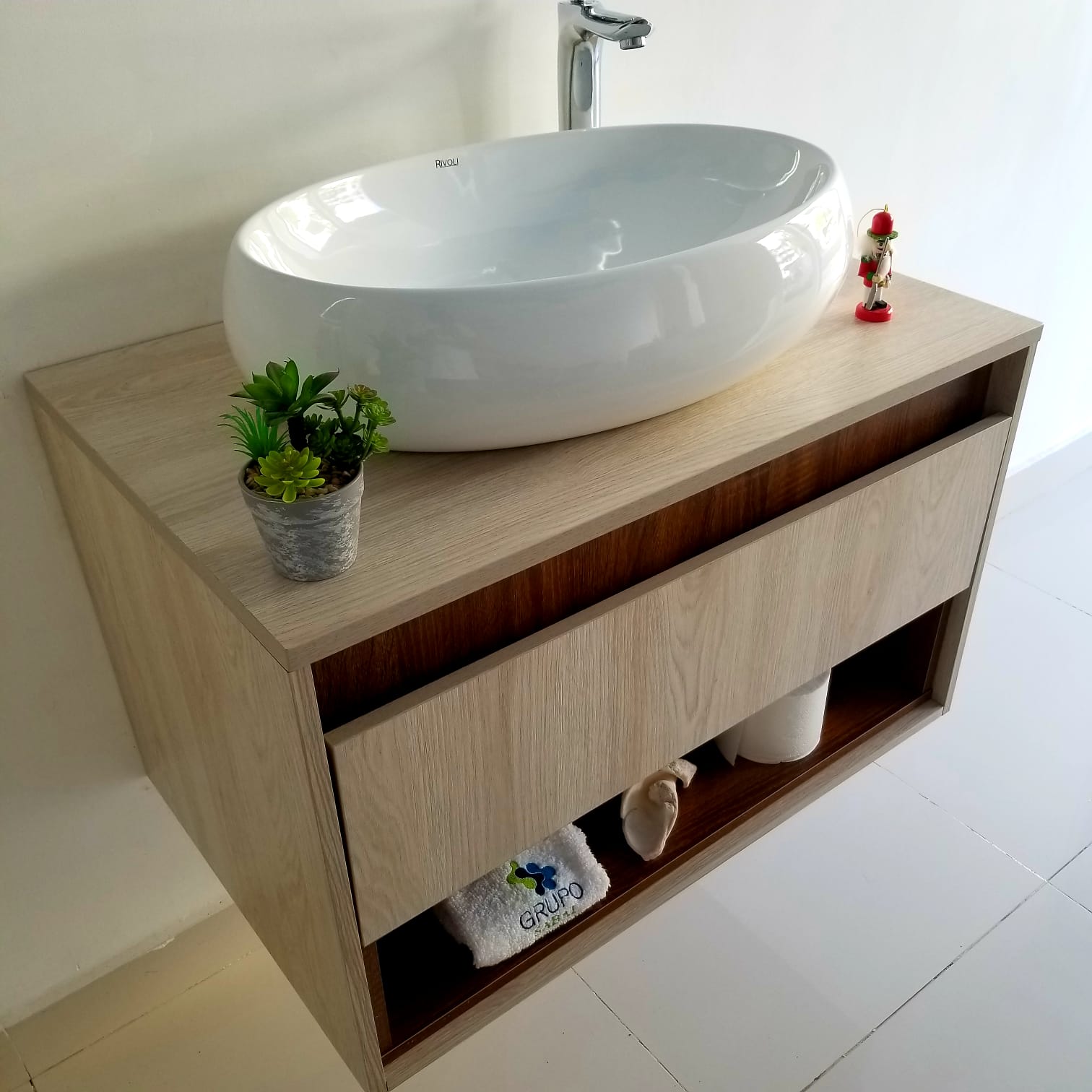 decoración y accesorios - Muebles hidrofugos con lavamano de sobreponer 80x45 
