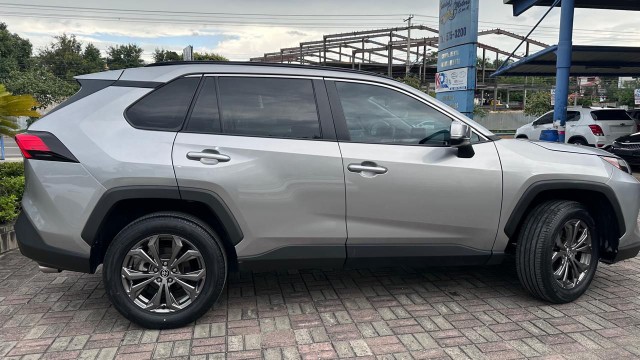 jeepetas y camionetas - Toyota rav4 2022 4