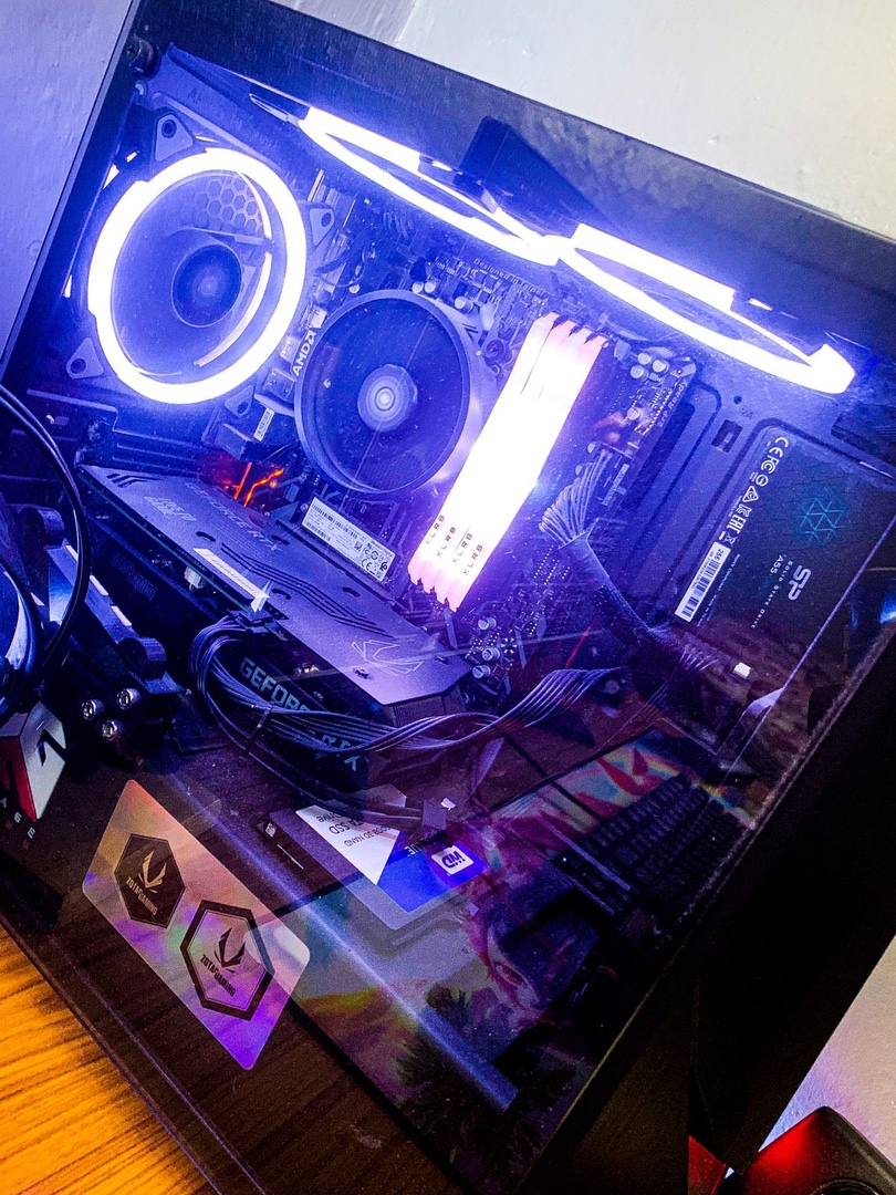 computadoras y laptops - Vendo Computadora Gamer (Torre). En la descripción están las especificaciones. 