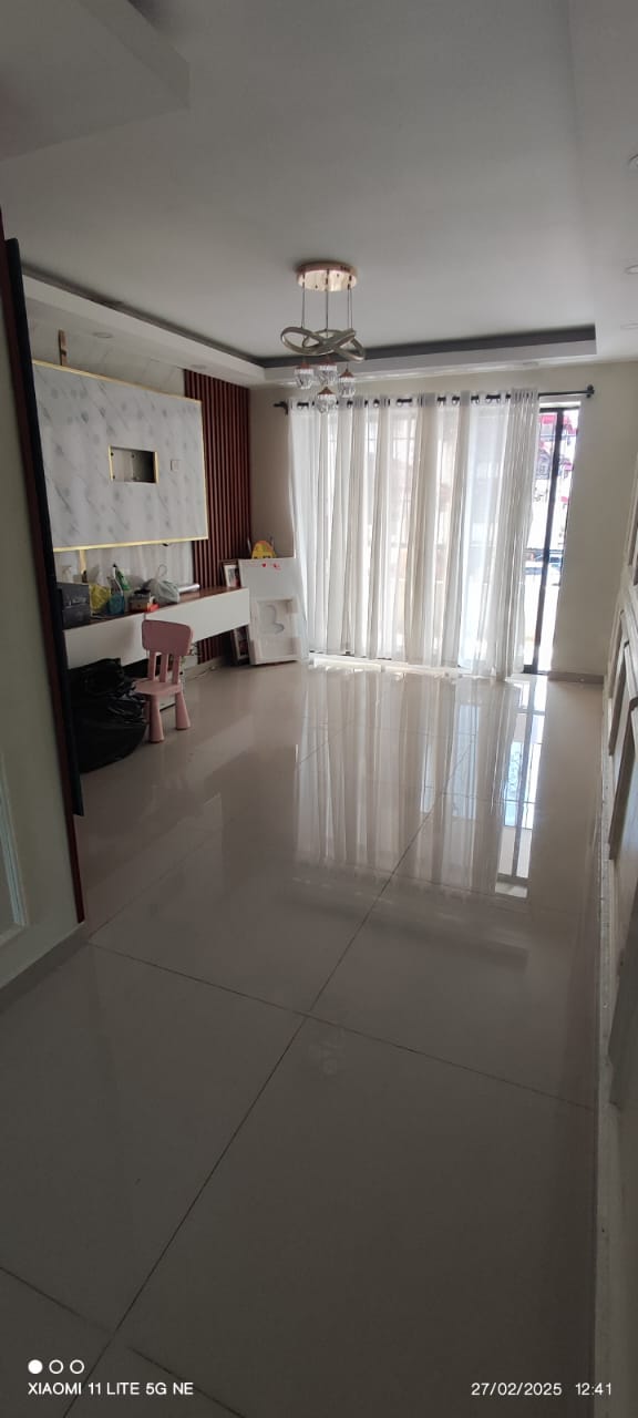 apartamentos - Alquilo 2do Piso Av. Italia km Independencia ju 3