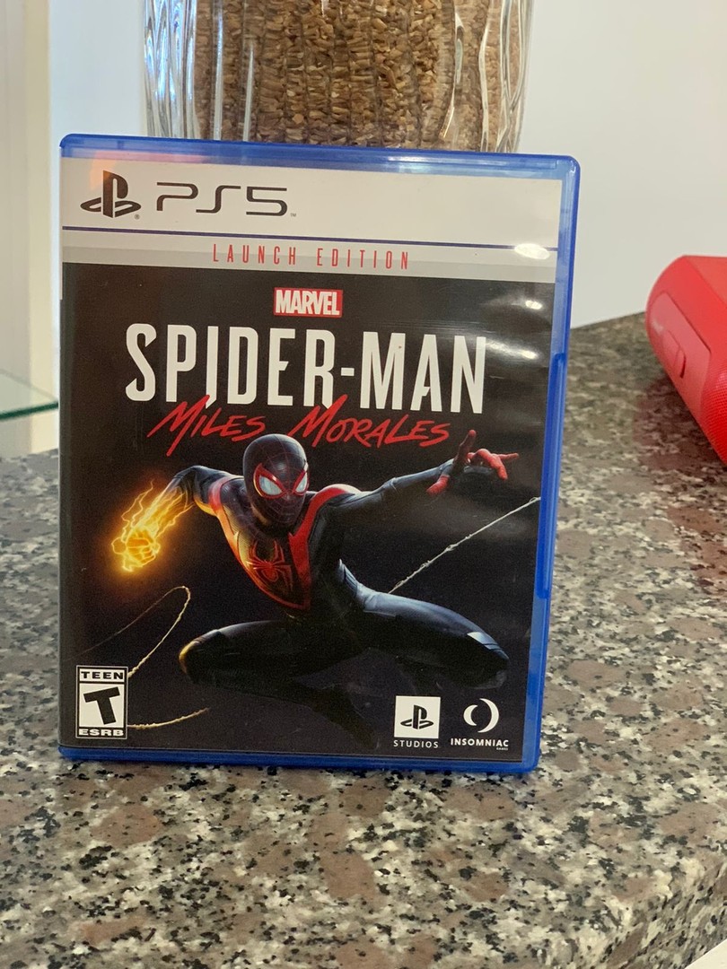 consolas y videojuegos - CD de spider man PS5 en perfecto estado.