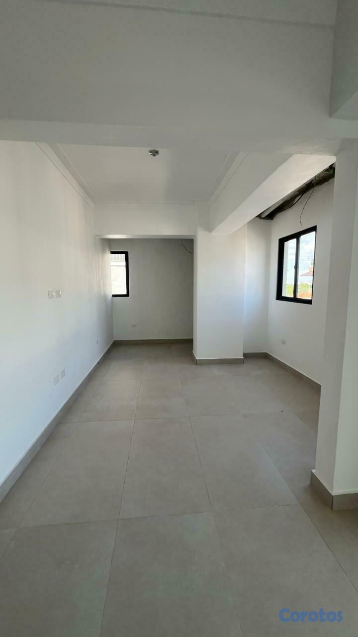 apartamentos - Apartamento 4to piso en el millon  3