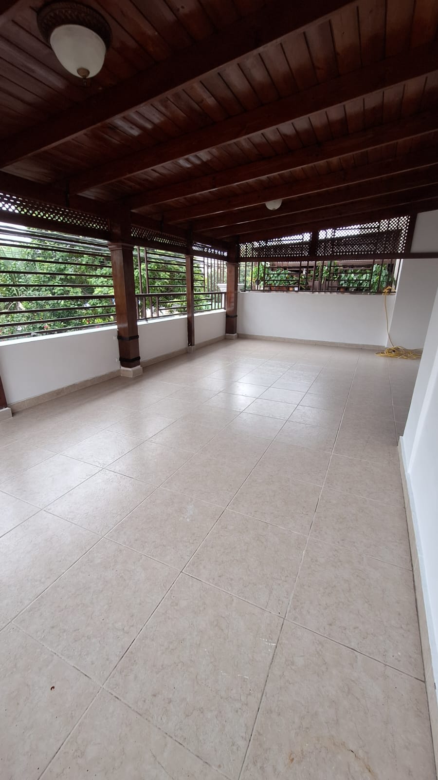 apartamentos - ALQUILO APARTAMENTO CON TERRAZA  Mirador Sur  2do 3