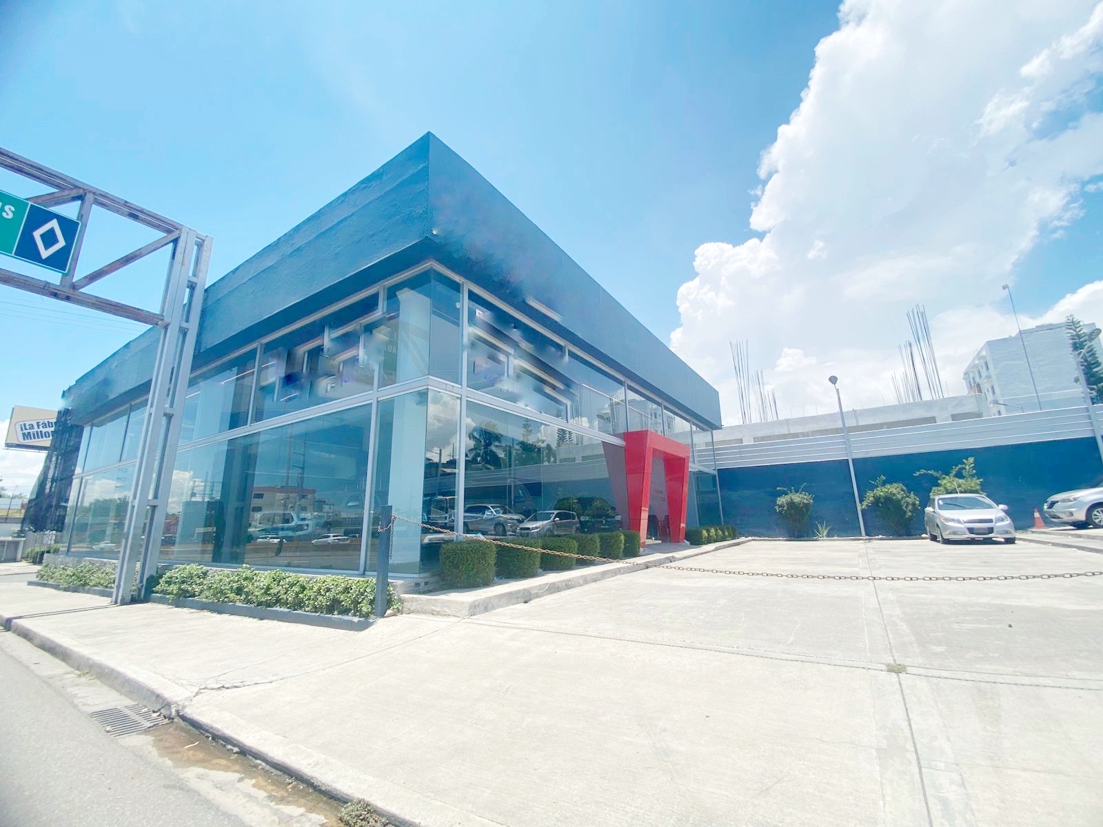 oficinas y locales comerciales - Propiedad céntrica y comercial  3