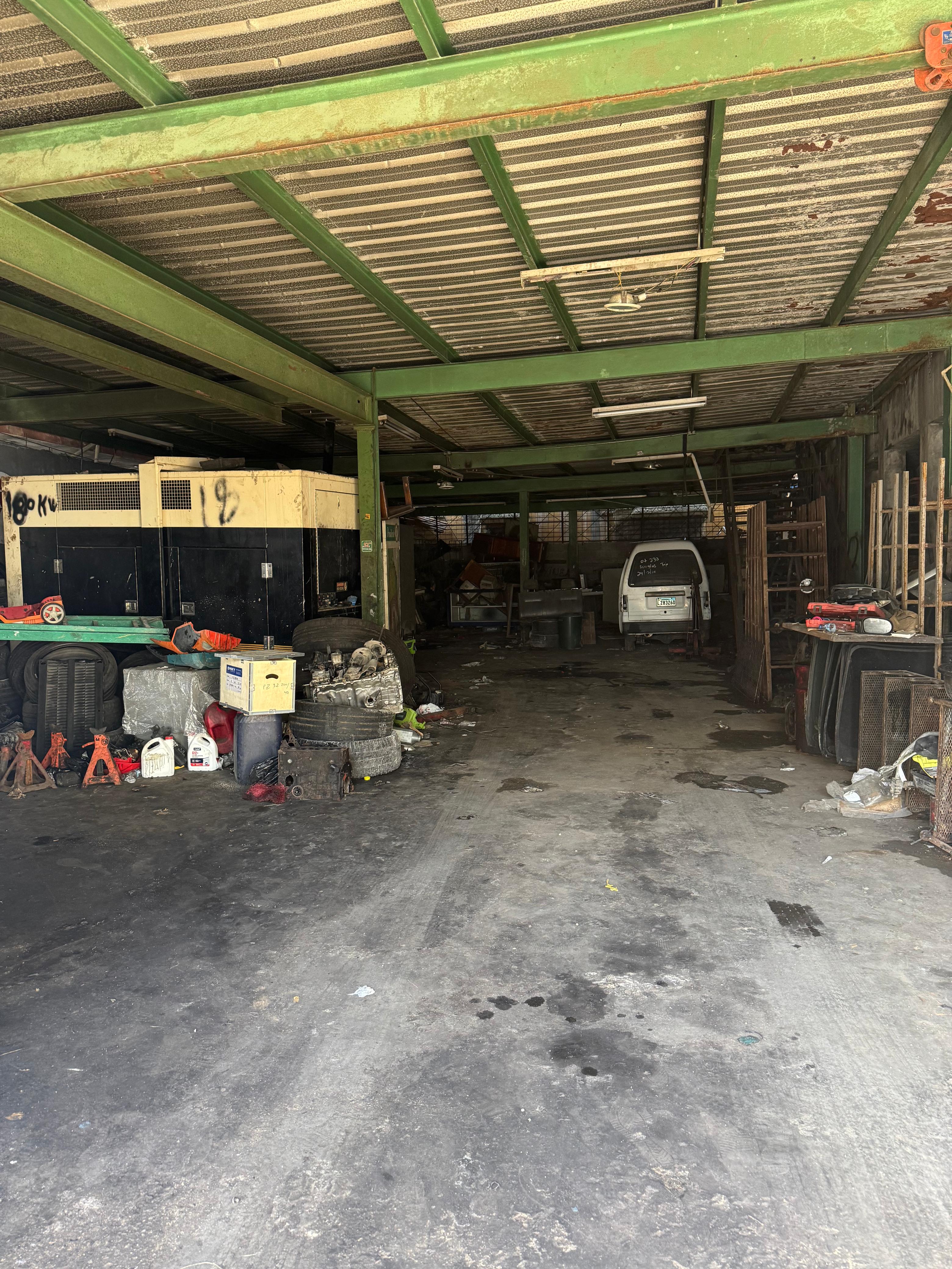oficinas y locales comerciales - Vendo Nave industrial en Ensanche La Fe 3
