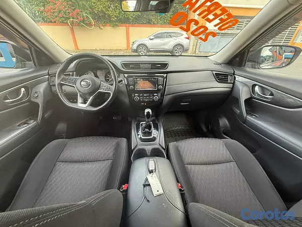 jeepetas y camionetas - Nissan Rogue SV 2020 12