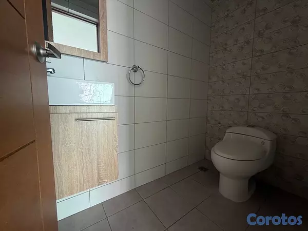 apartamentos - vendo en el millón pis 4 tres habitaciones 2.5 baños dos parqueo balcón servicio 14